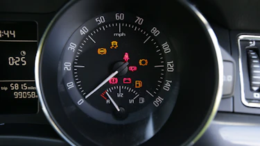 Used Skoda Superb dial