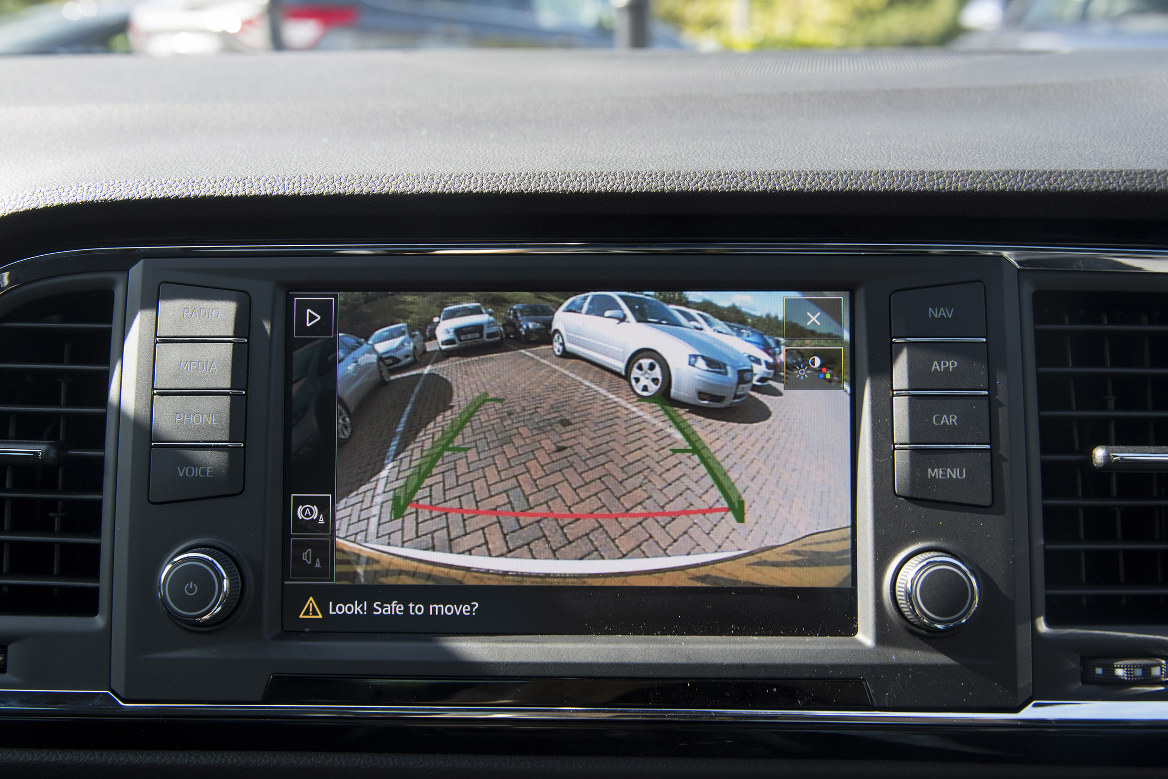 SEAT Ateca 2.0 TSI - reversing camera
