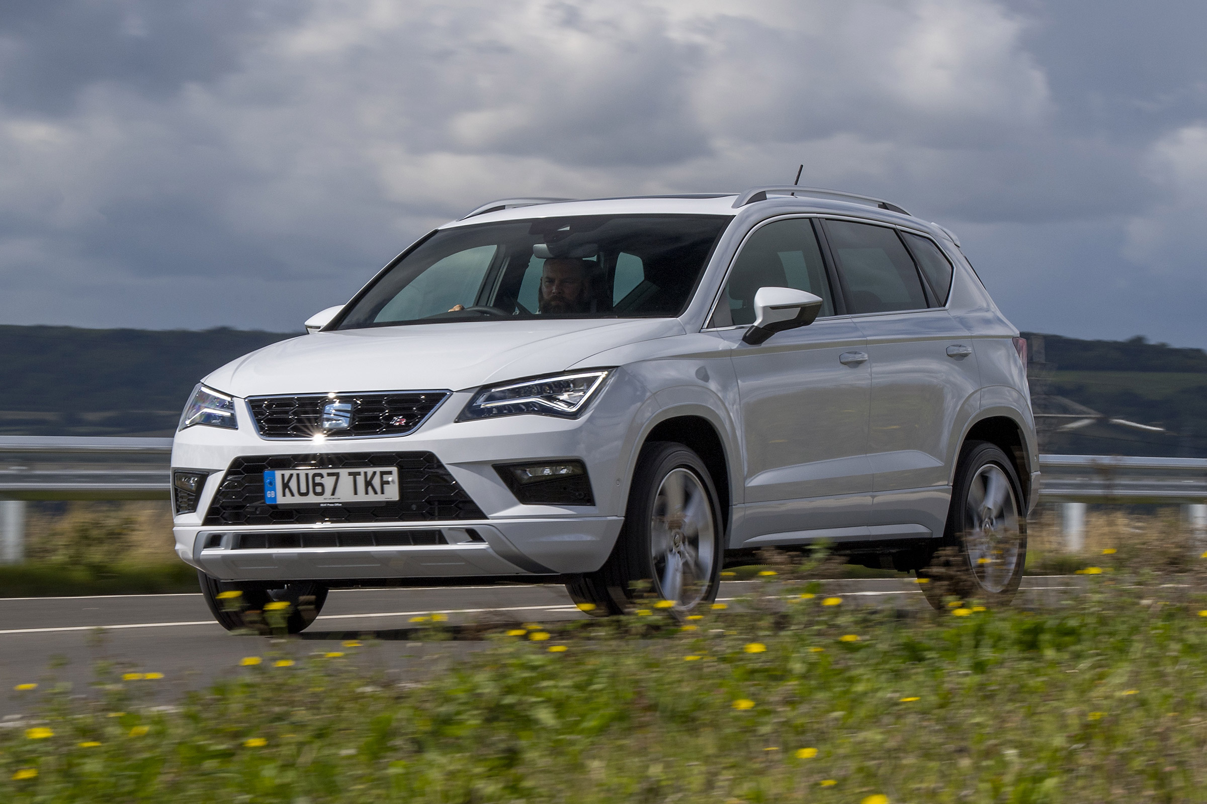 SEAT Ateca 2.0 TSI - front tracking