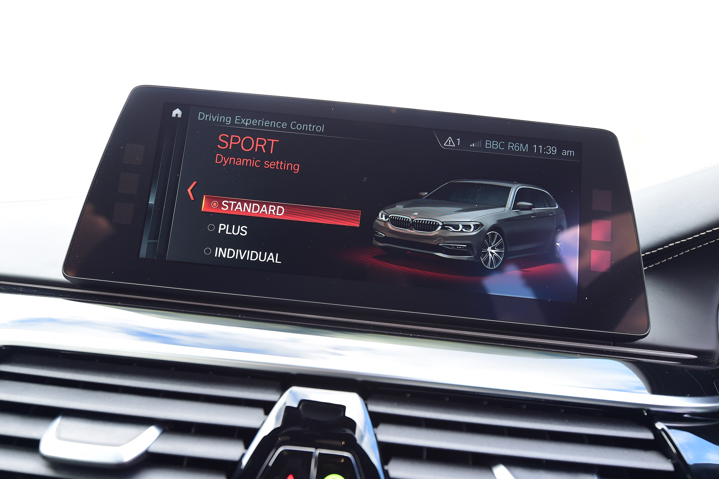 Alpina B5 Touring - infotainment