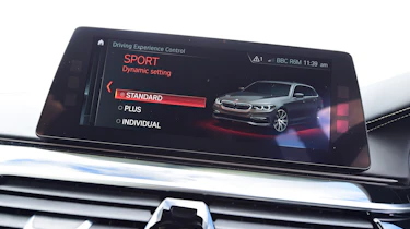 Alpina B5 Touring - infotainment