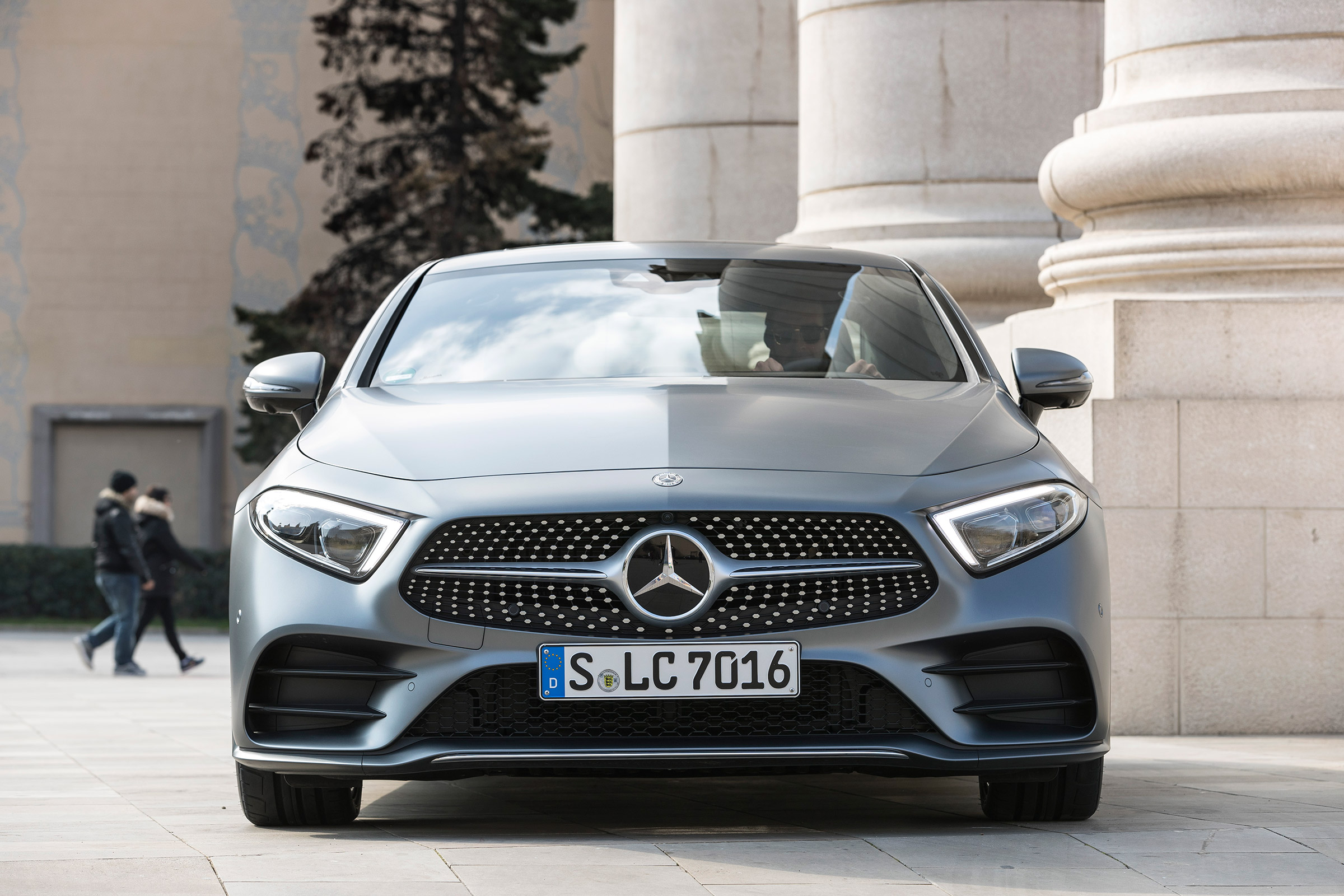 Mercedes CLS 400 d - full front