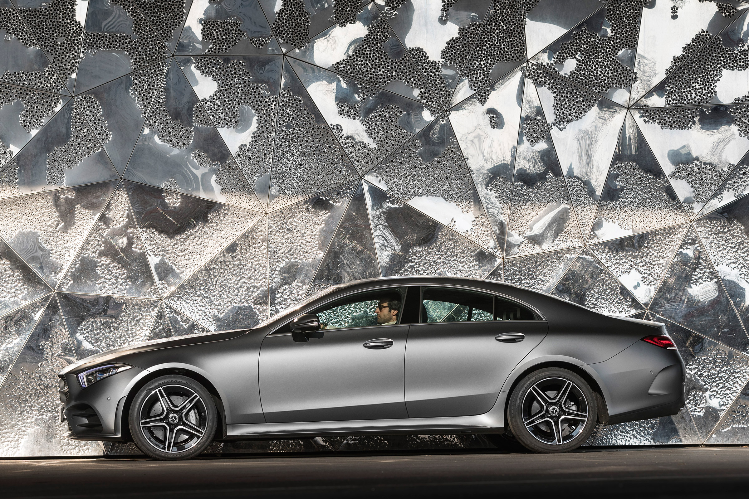 Mercedes CLS 400 d - side static