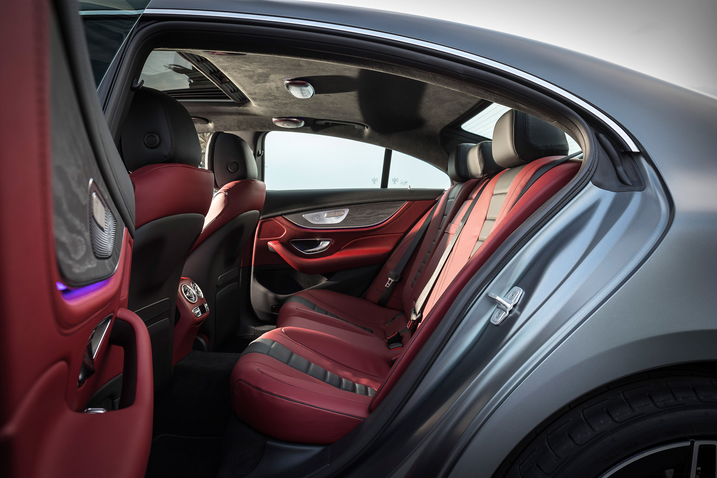 Mercedes CLS 400 d - rear seats