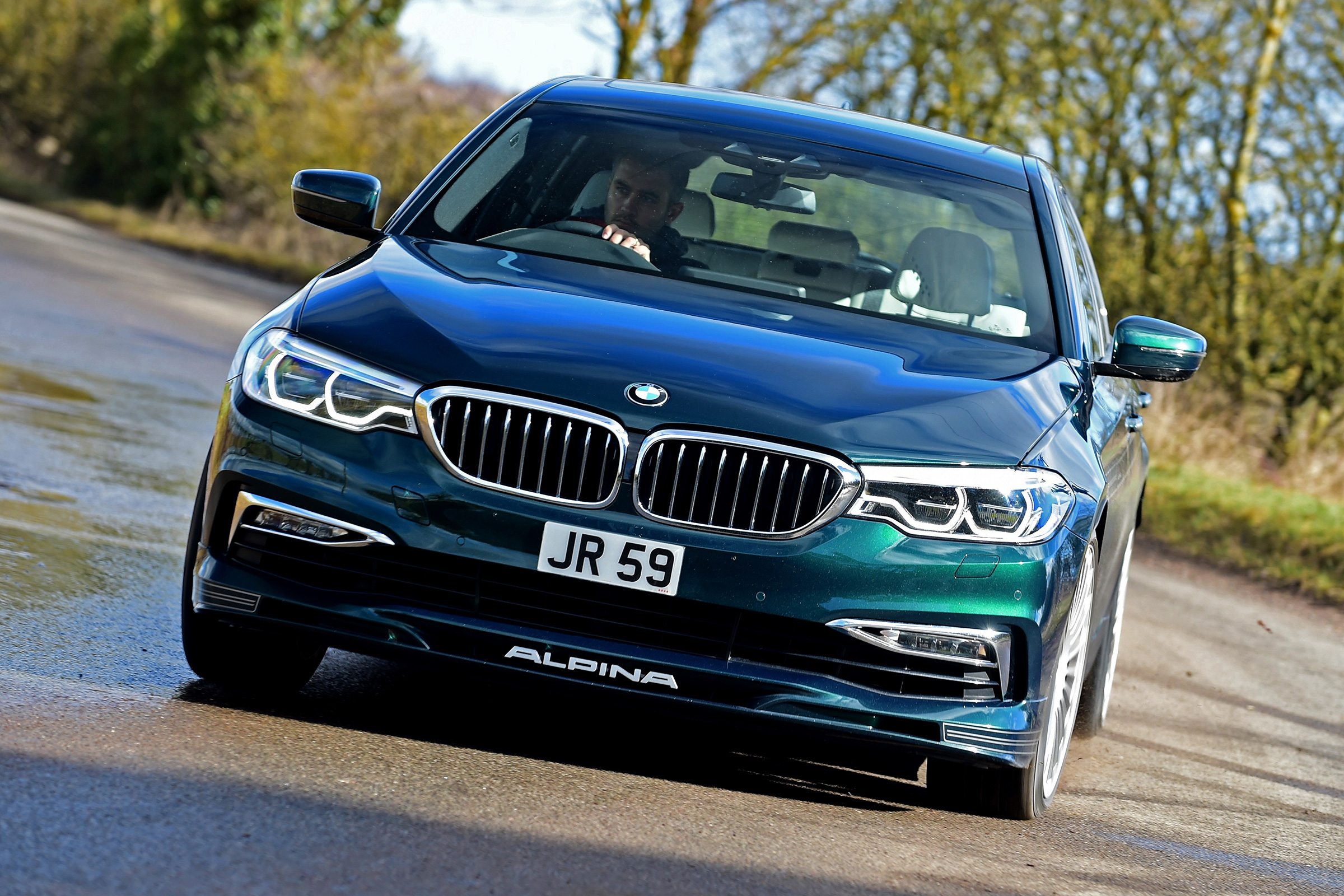 Alpina B5 Touring - front