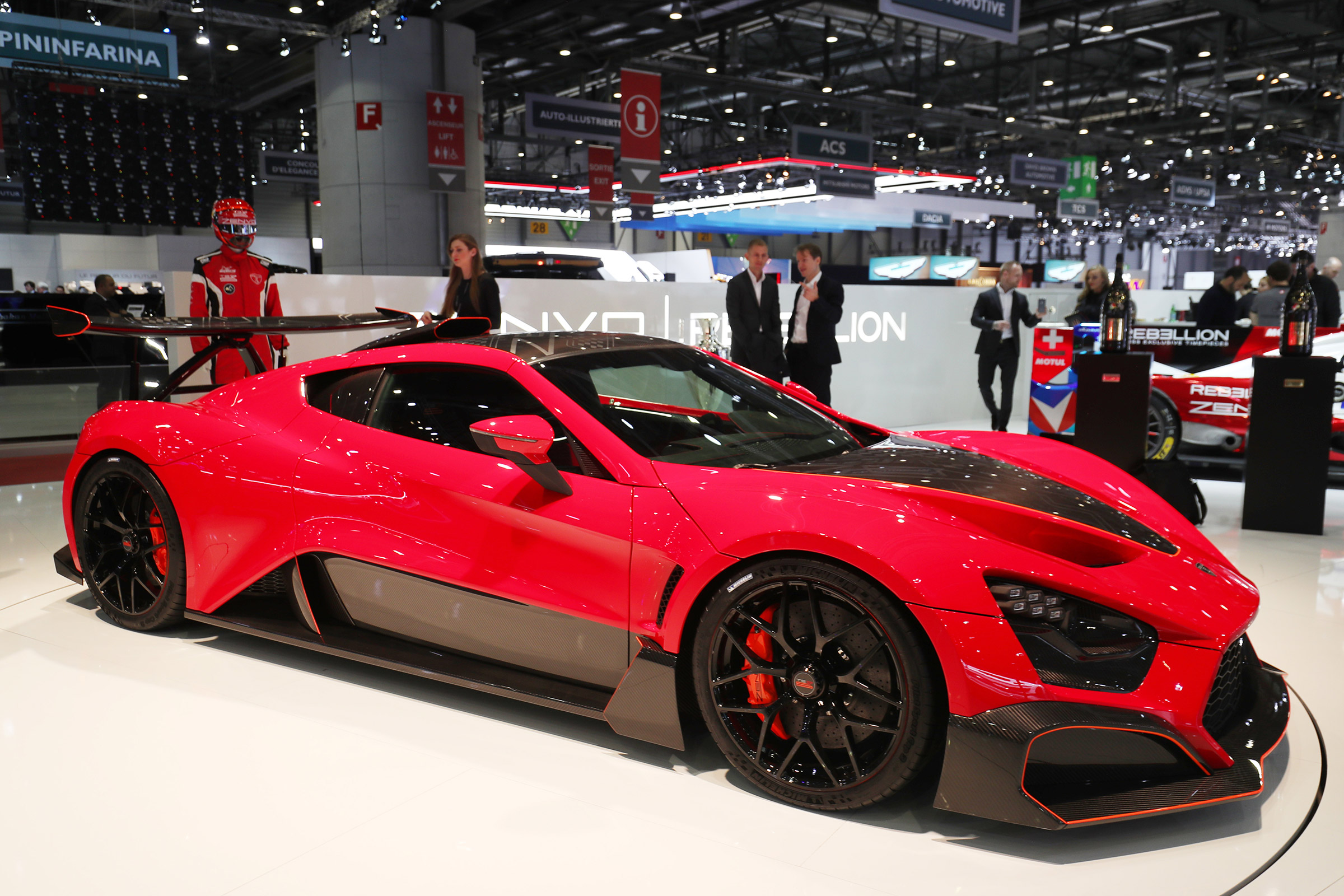 Zenvo TSR-S - Geneva side/front