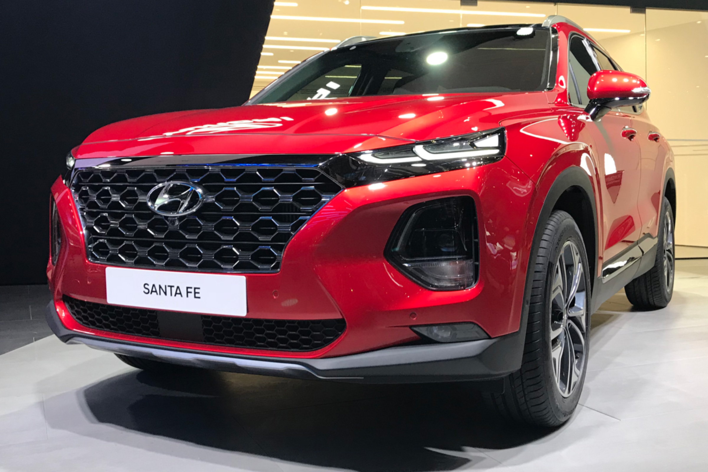 New 2018 Hyundai Santa Fe front grille
