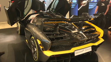 McLaren Senna Carbon Theme rear
