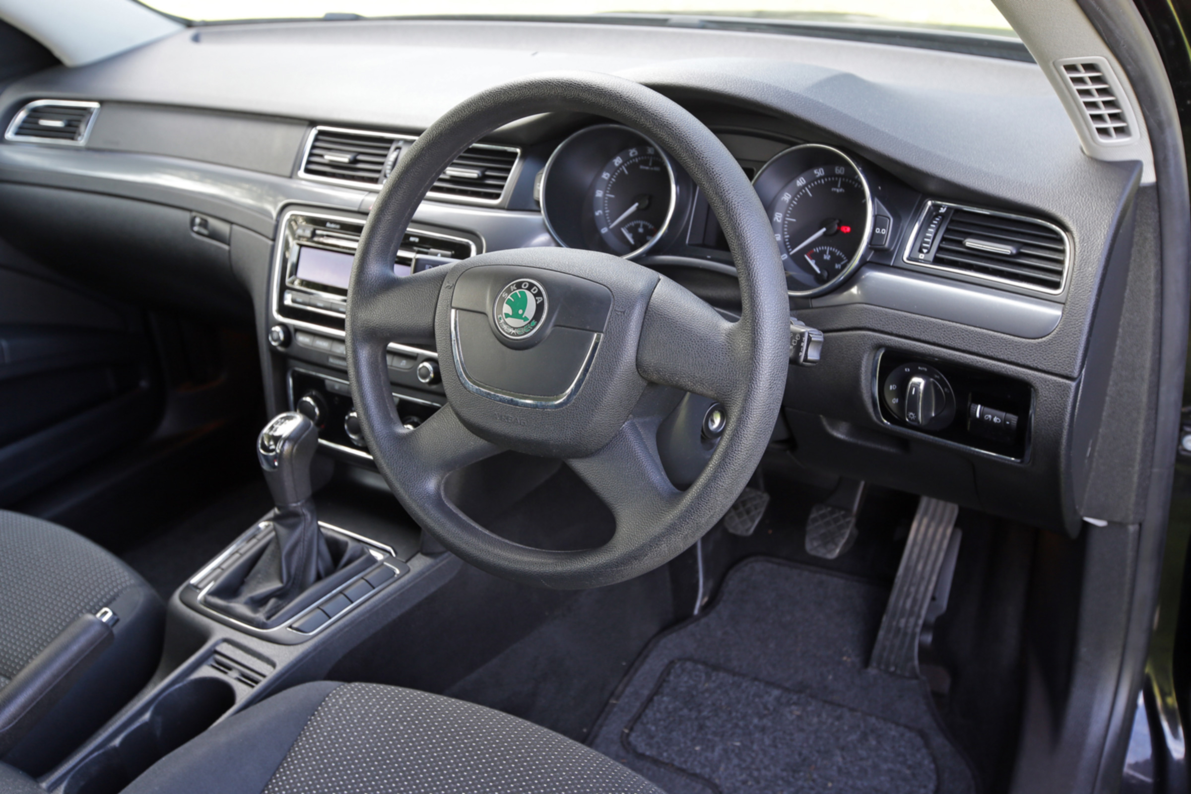 Used Skoda Superb interior