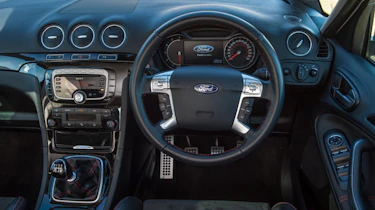 Used Ford S-MAX review interior