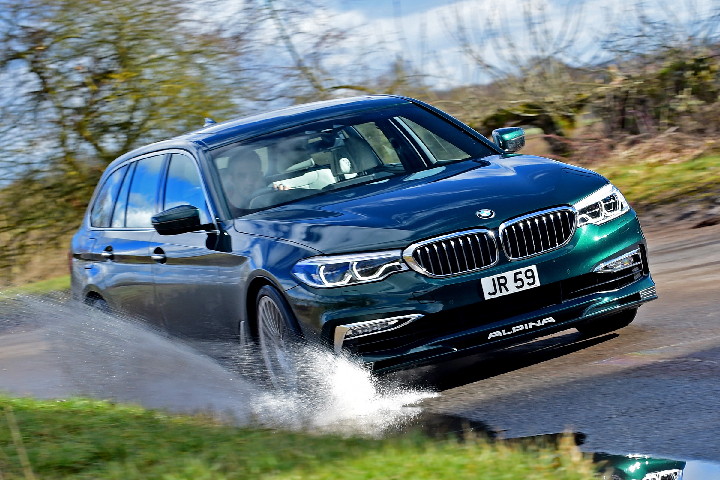Alpina B5 Touring - front