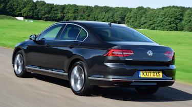 Volkswagen Passat - rear