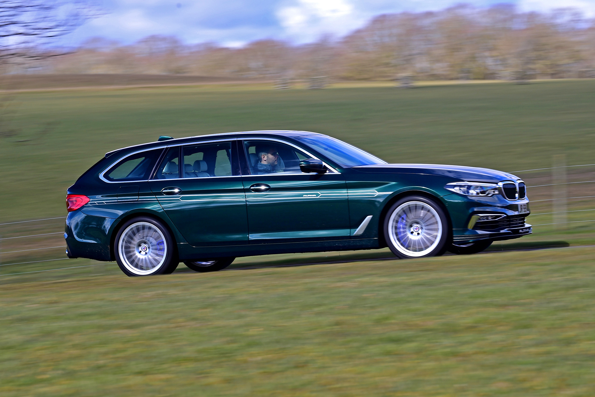 Alpina B5 Touring - side