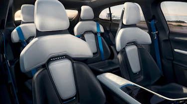 Porsche Mission E Cross Turismo - seats