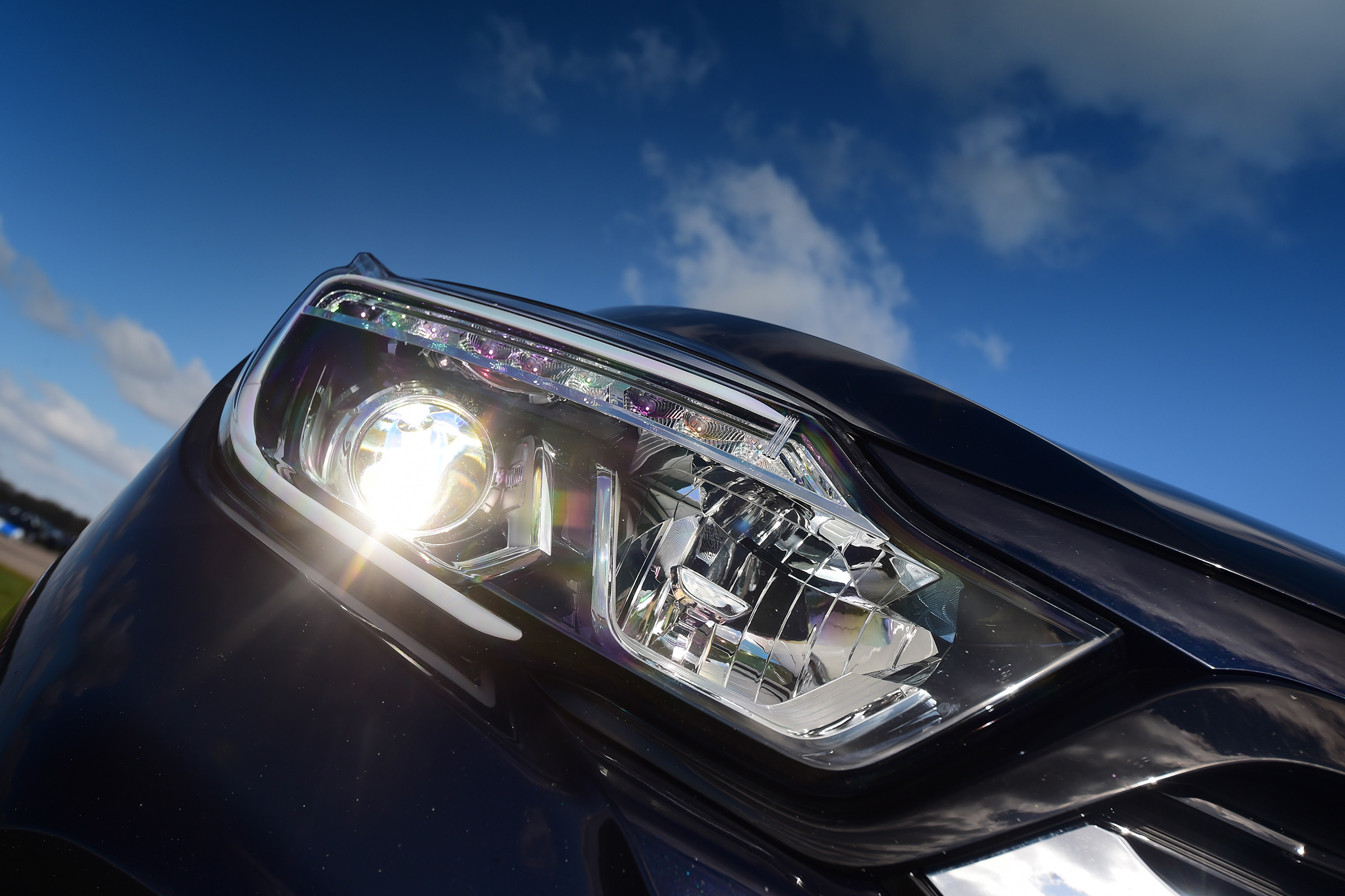 SsangYong Musso - headlight