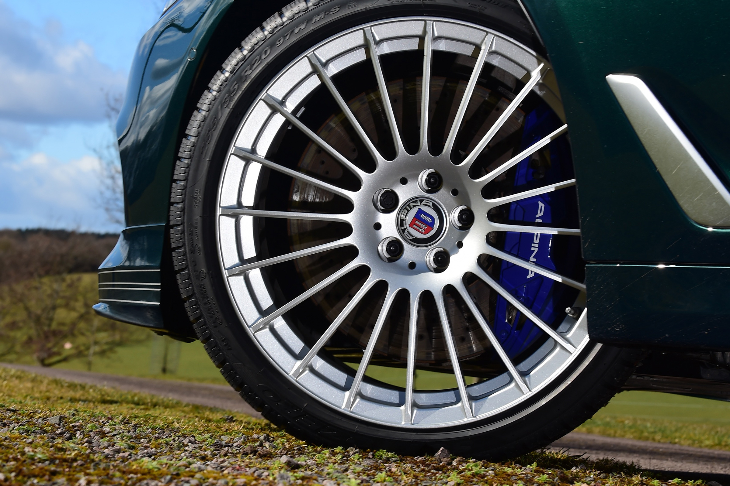 Alpina B5 Touring - wheel