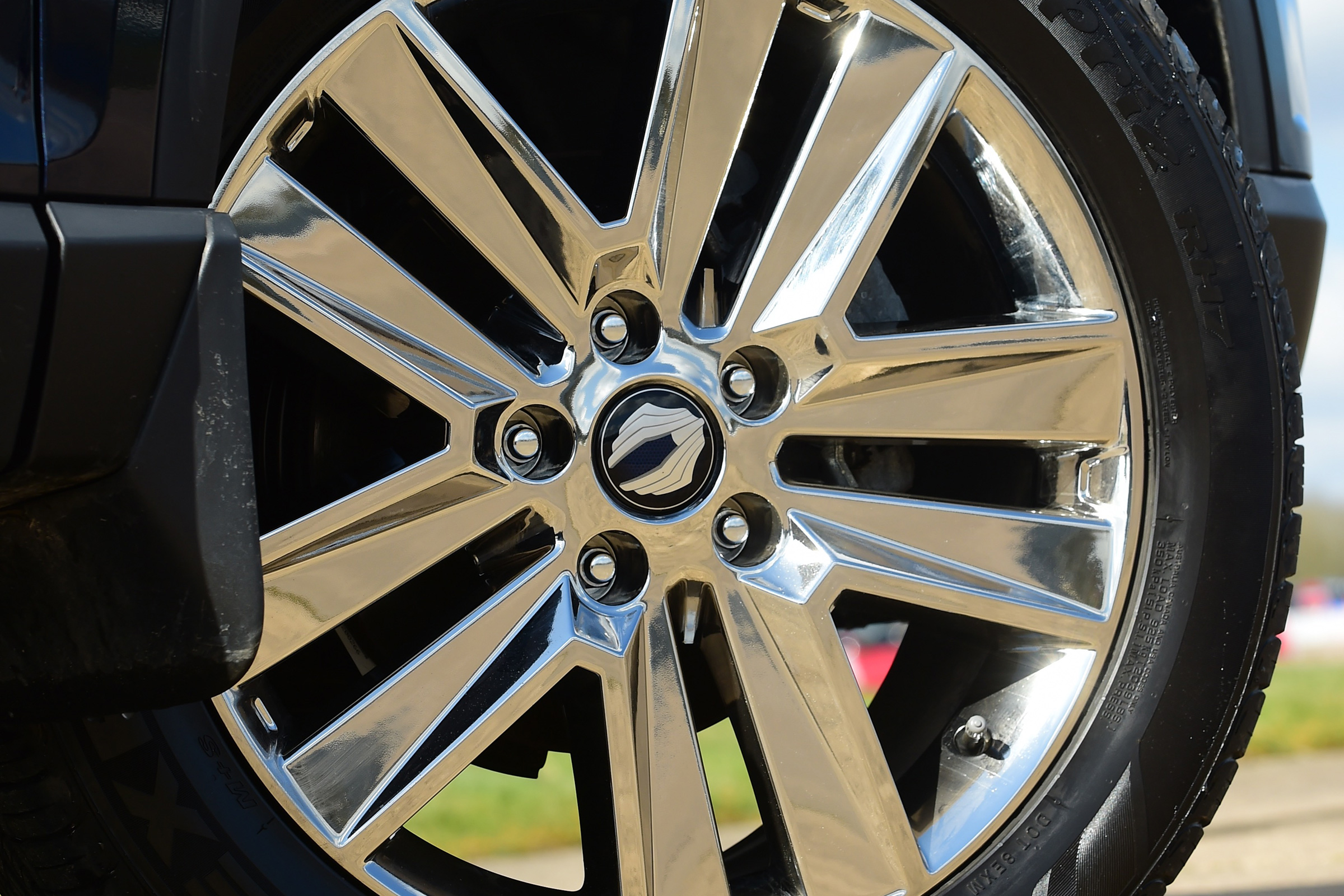 SsangYong Musso - wheel