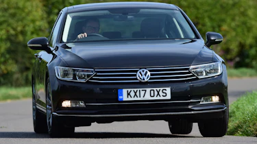 Volkswagen Passat - front