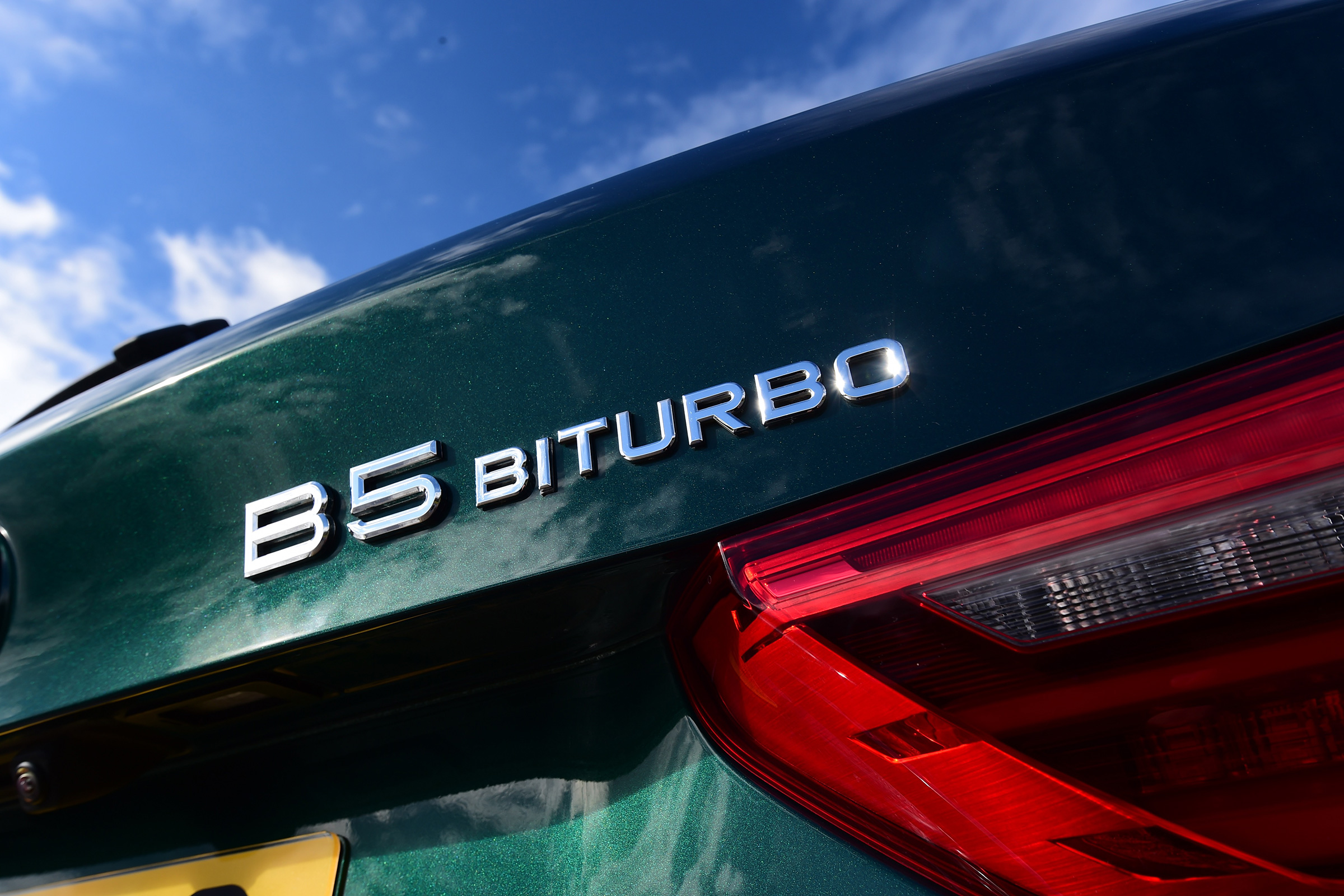 Alpina B5 Touring - tailgate