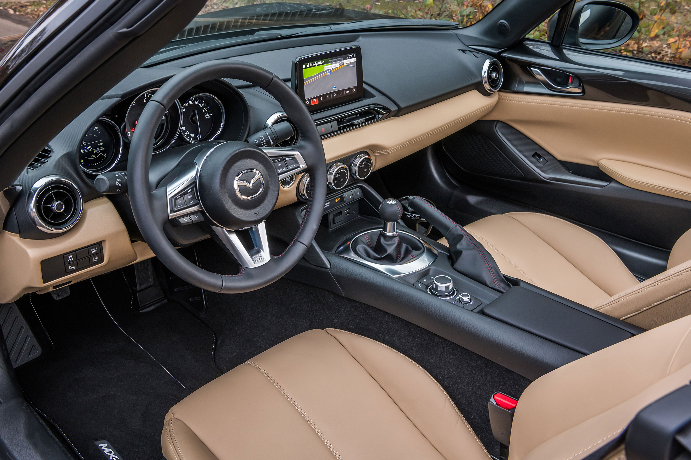 New Mazda MX-5 Z-Sport 2018 review - interior