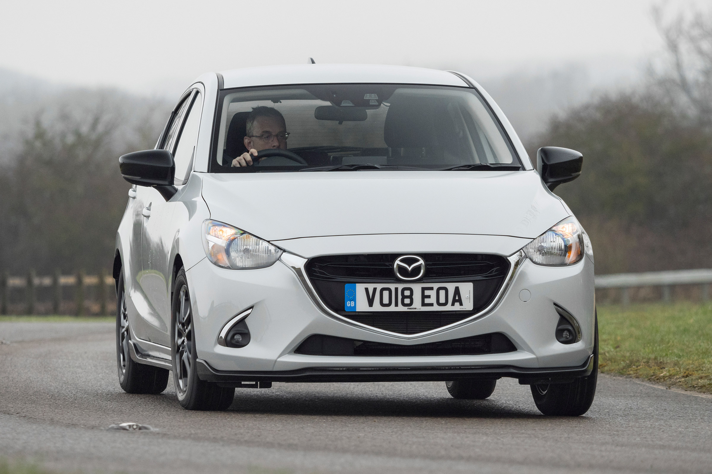 Mazda 2 Sport Black - front action