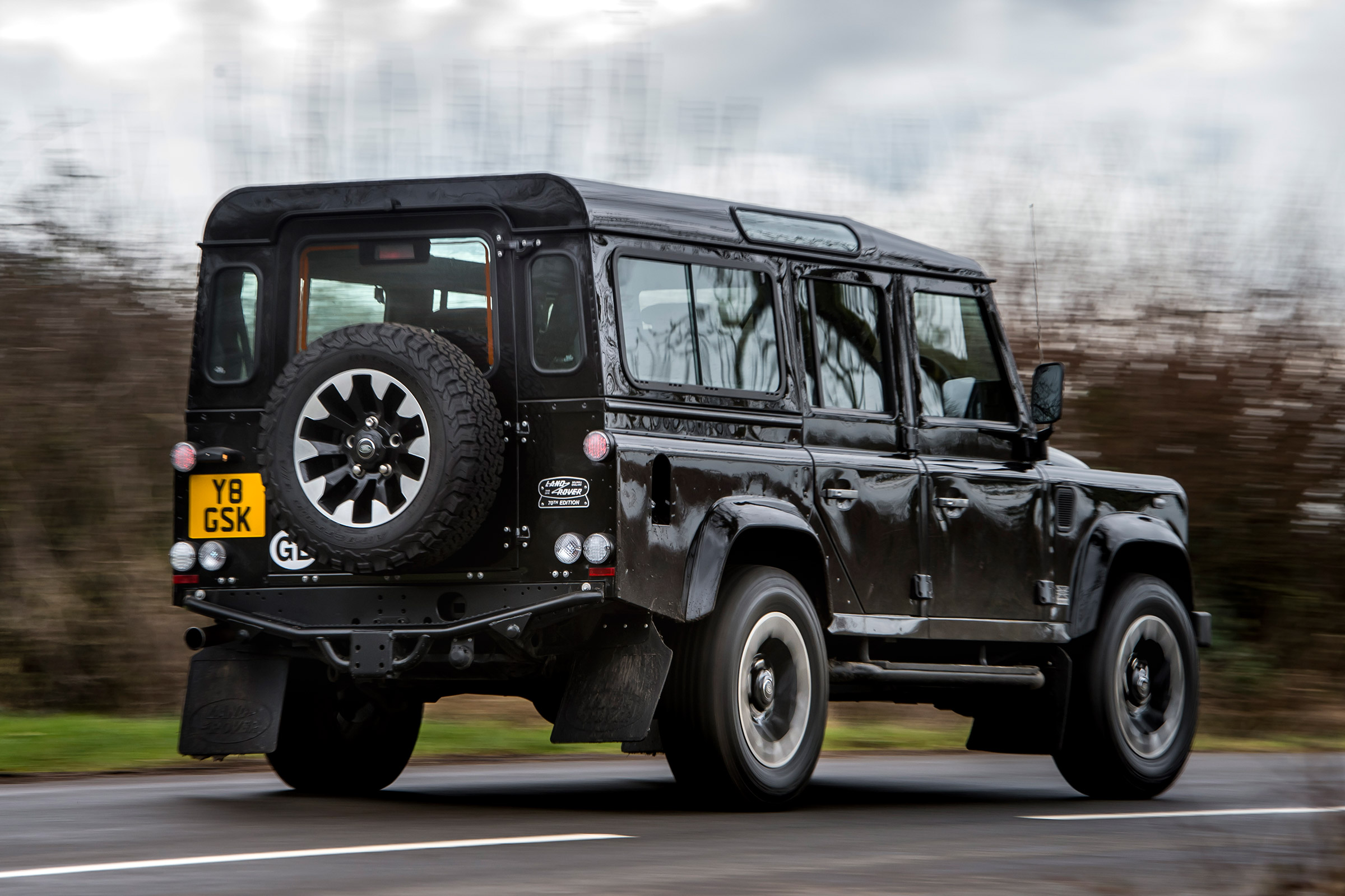 Land Rover Defender Works V8 - rear