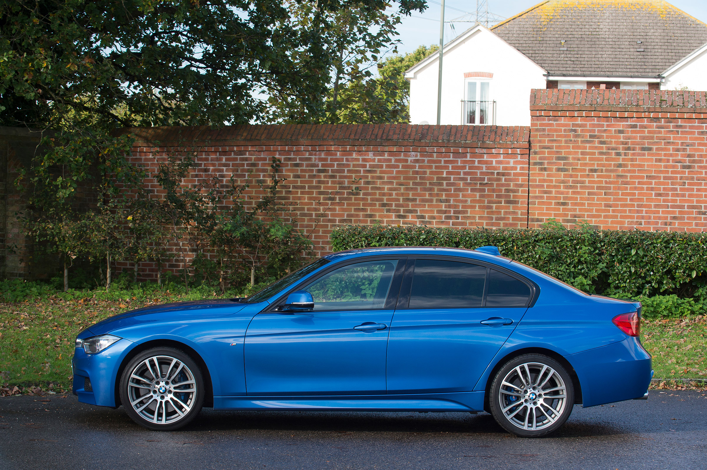 Used BMW 3 Series - side