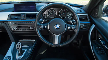 Used BMW 3 Series - dash