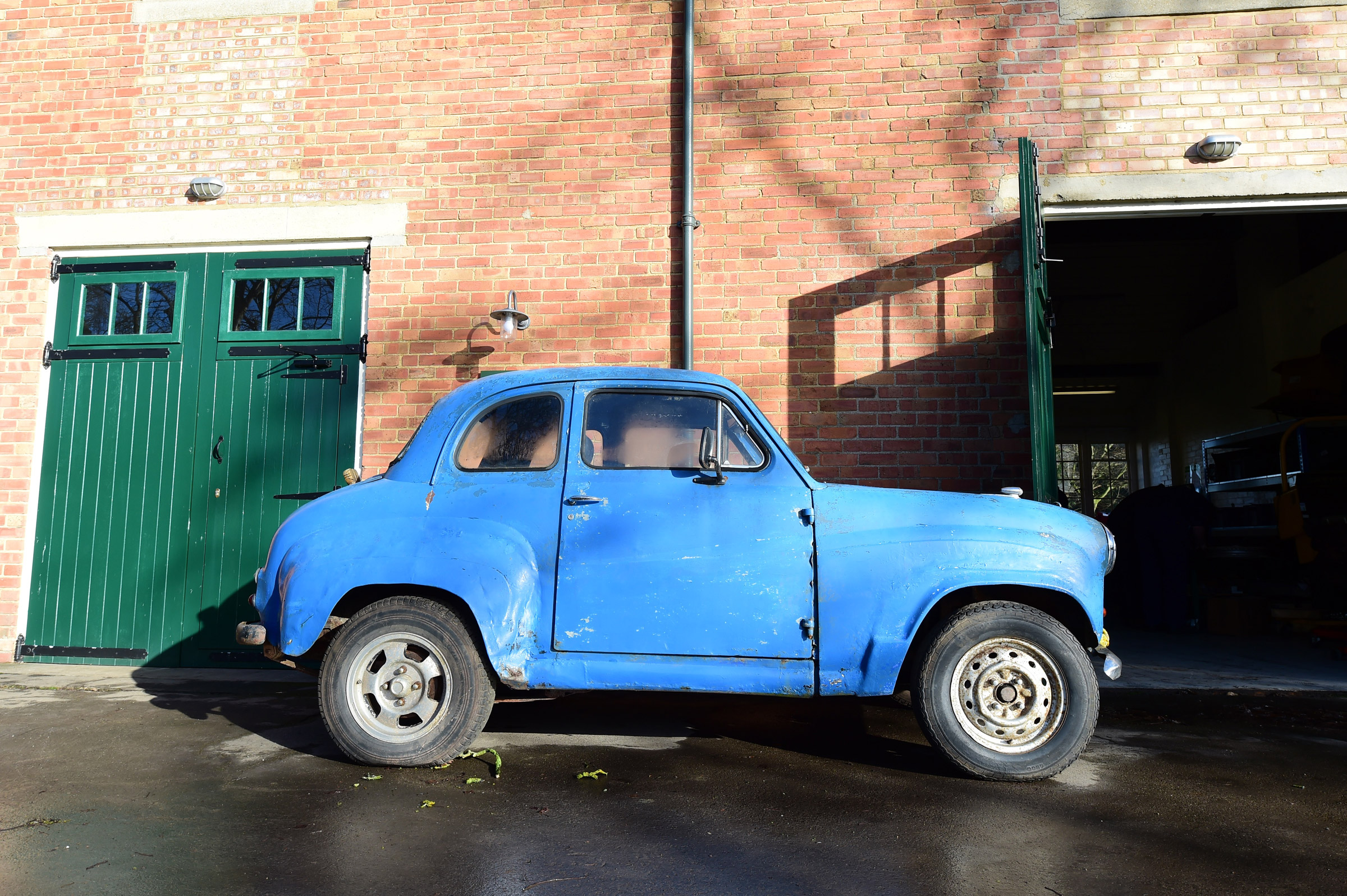 Blue classic car - side