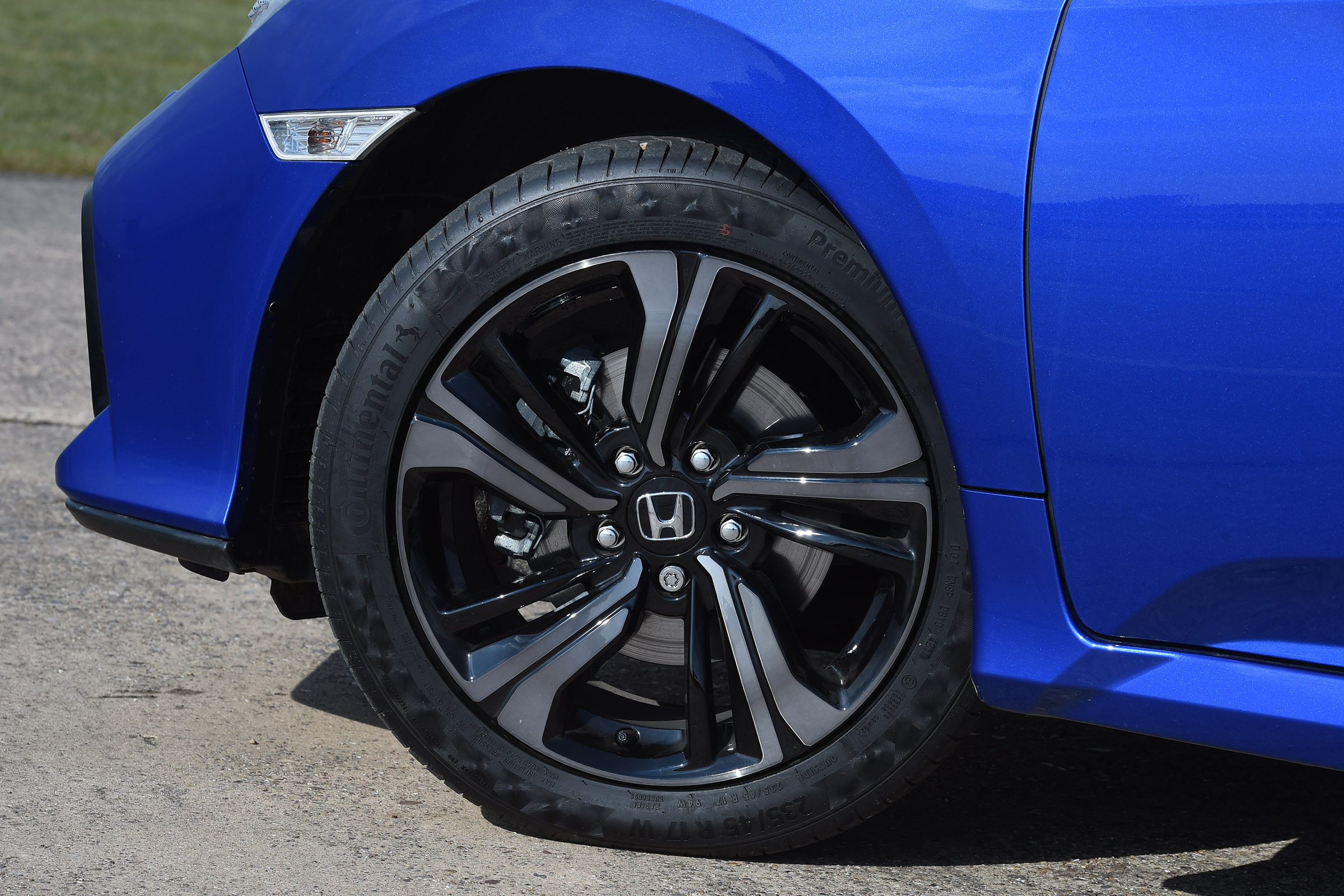 Honda Civic Diesel - wheel
