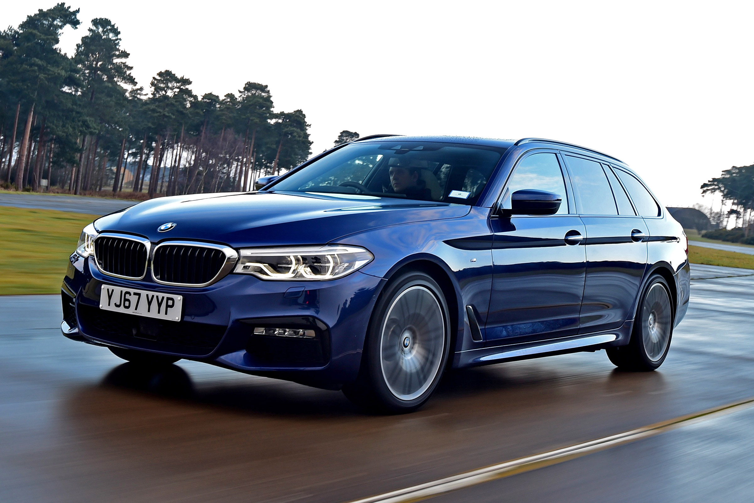 BMW 5 Series Touring - front