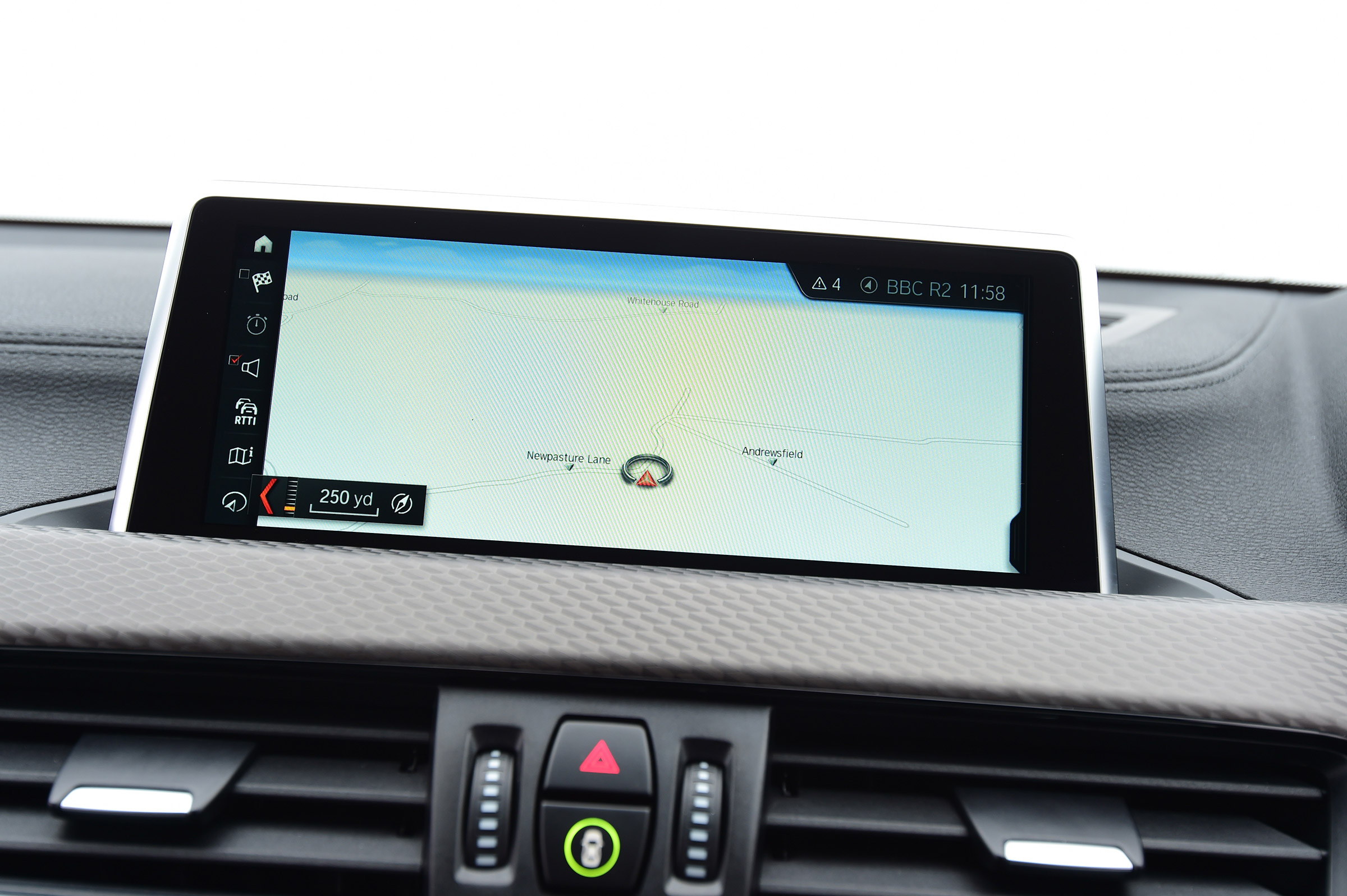BMW X2 - sat-nav