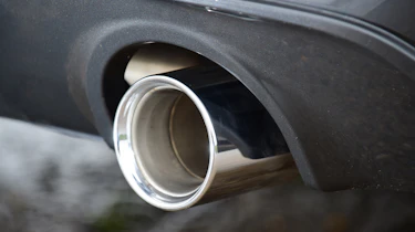 BMW X2 - exhaust