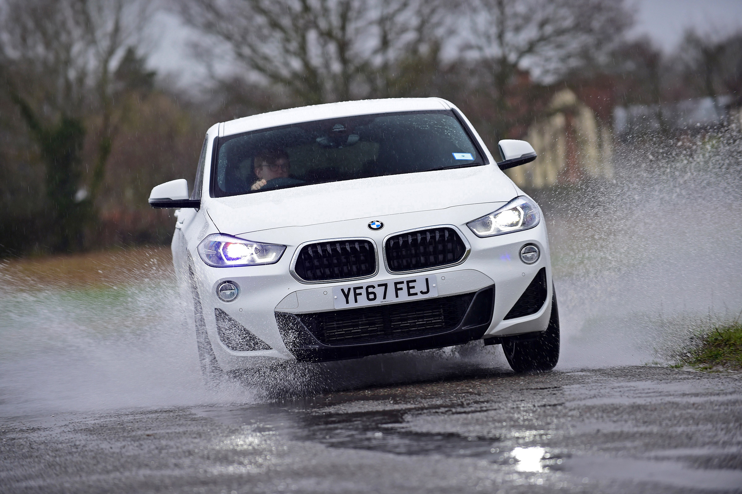 BMW X2 - front cornering