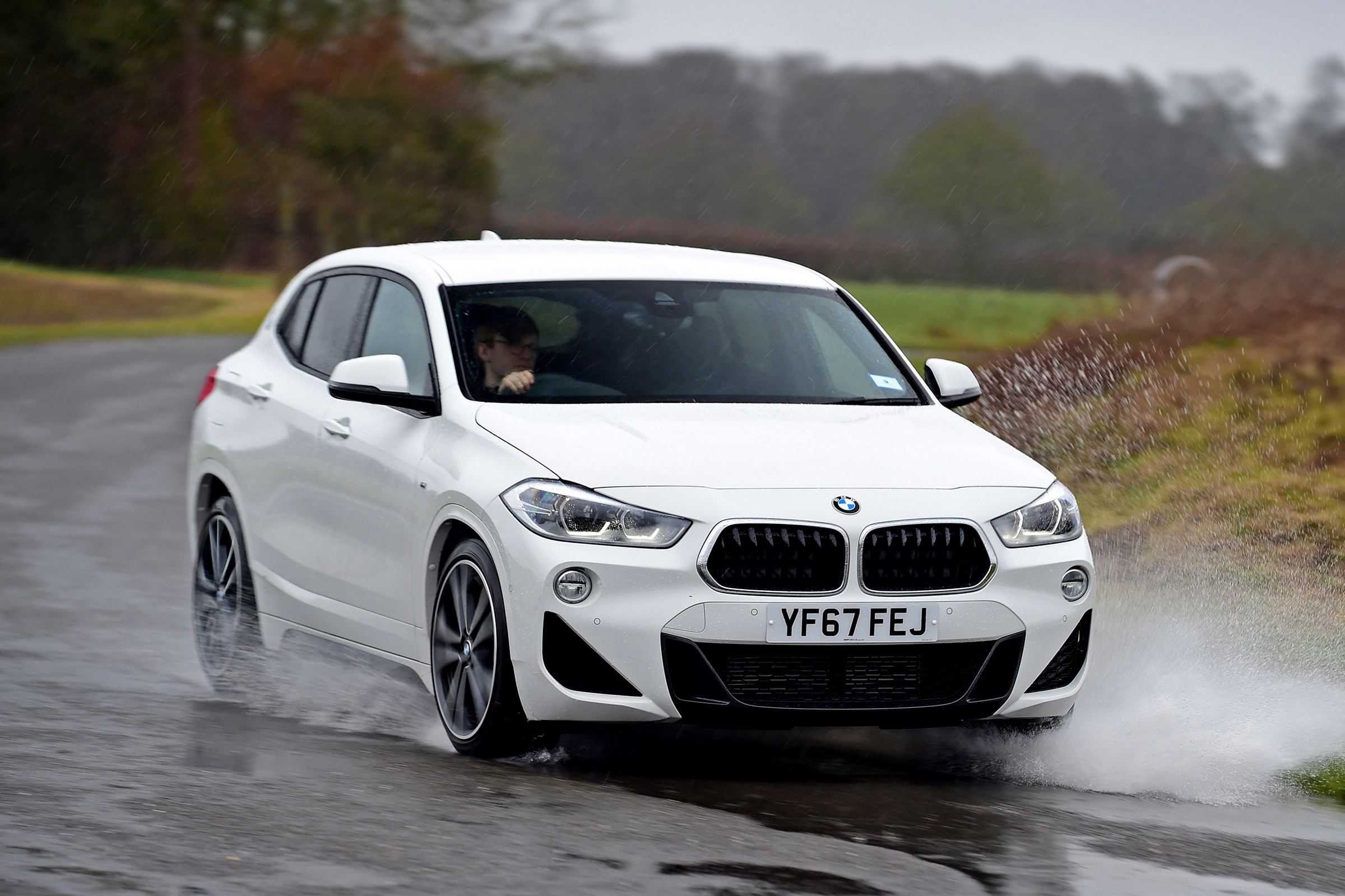 BMW X2 - front action