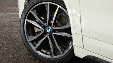 BMW X2 - wheel