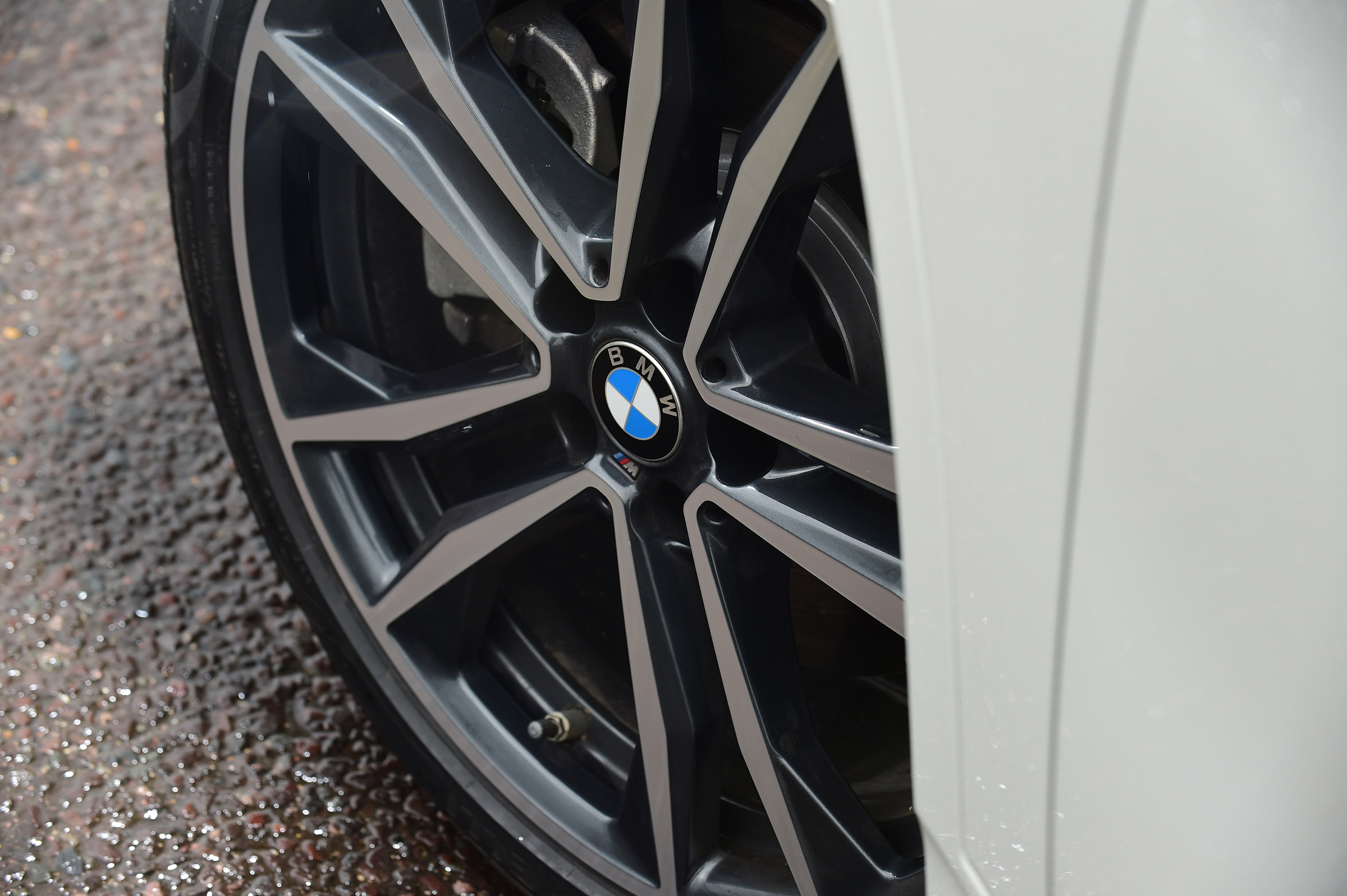 BMW X2 - wheel details