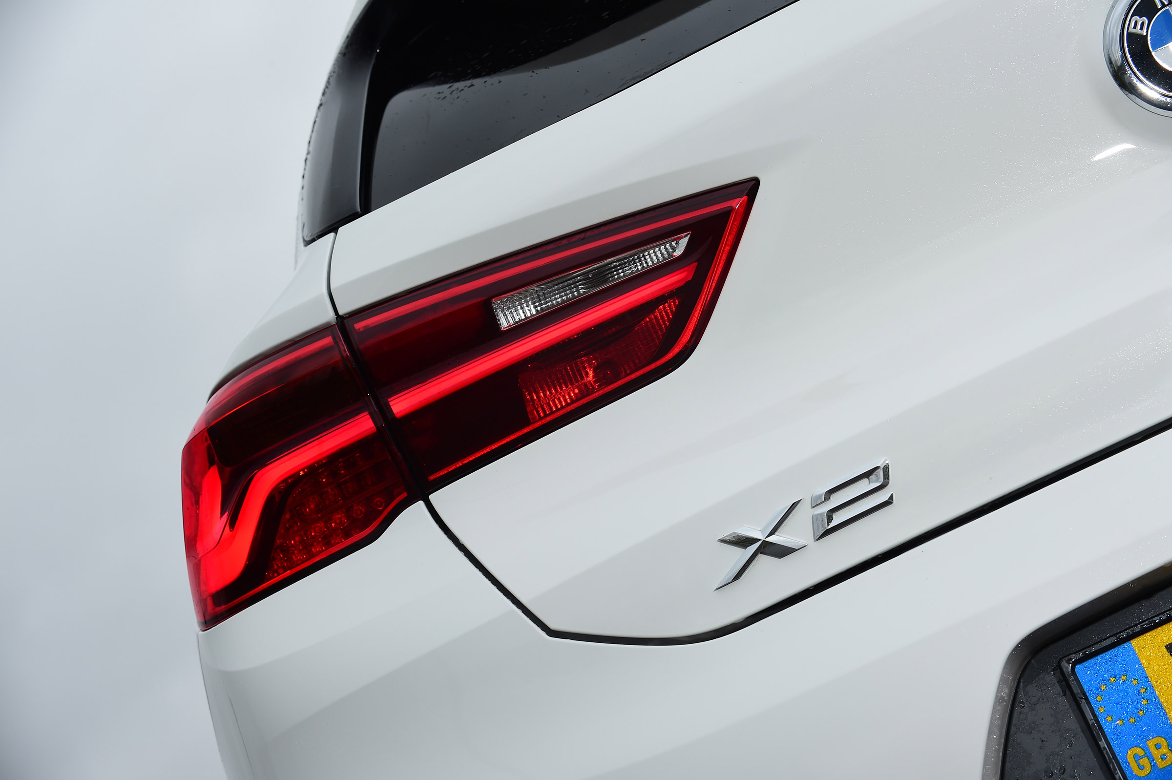 BMW X2 - X2 badge