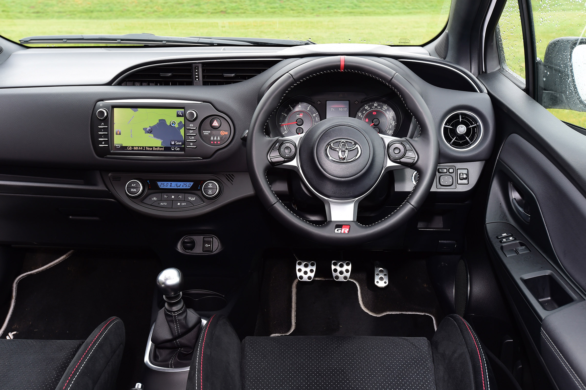 Toyota Yaris GRMN - dash