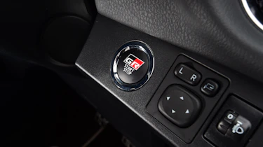 Toyota Yaris GRMN - start/stop
