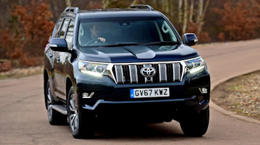 Toyota Land Cruiser - front cornering