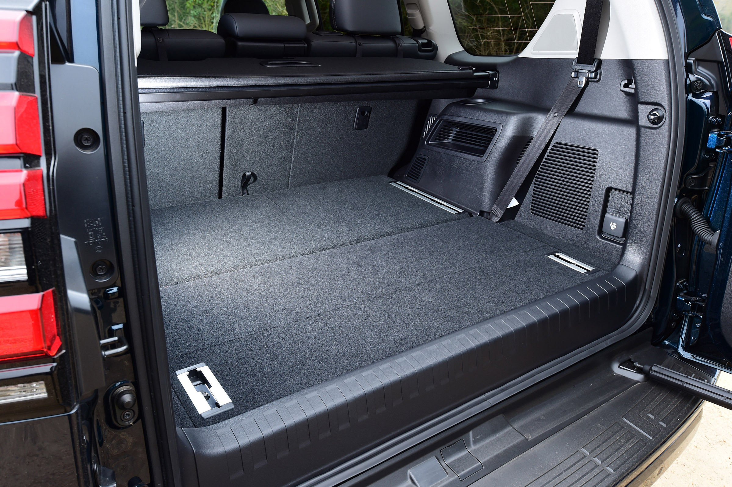 Toyota Land Cruiser - boot