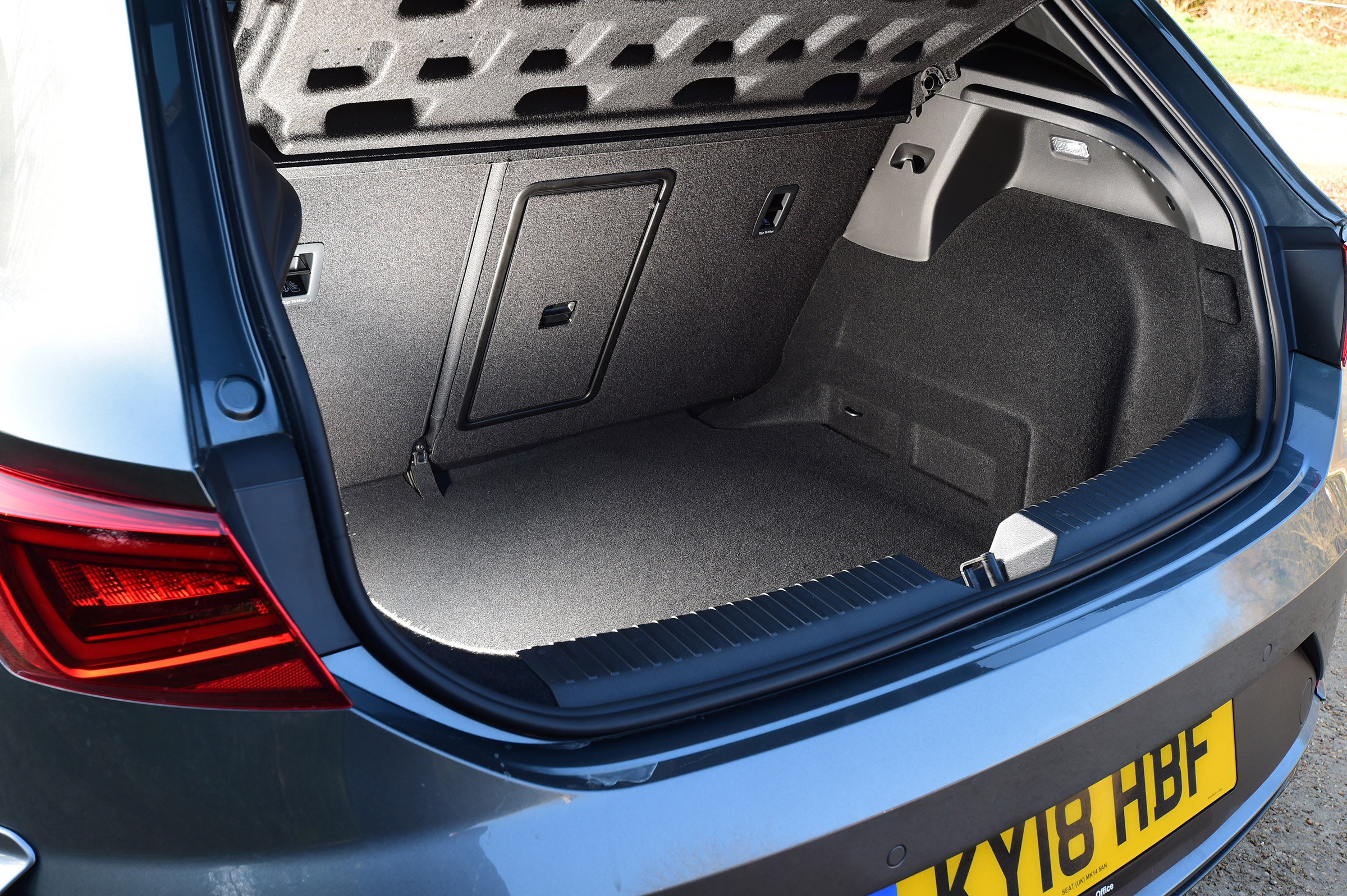 SEAT Leon Cupra R - boot