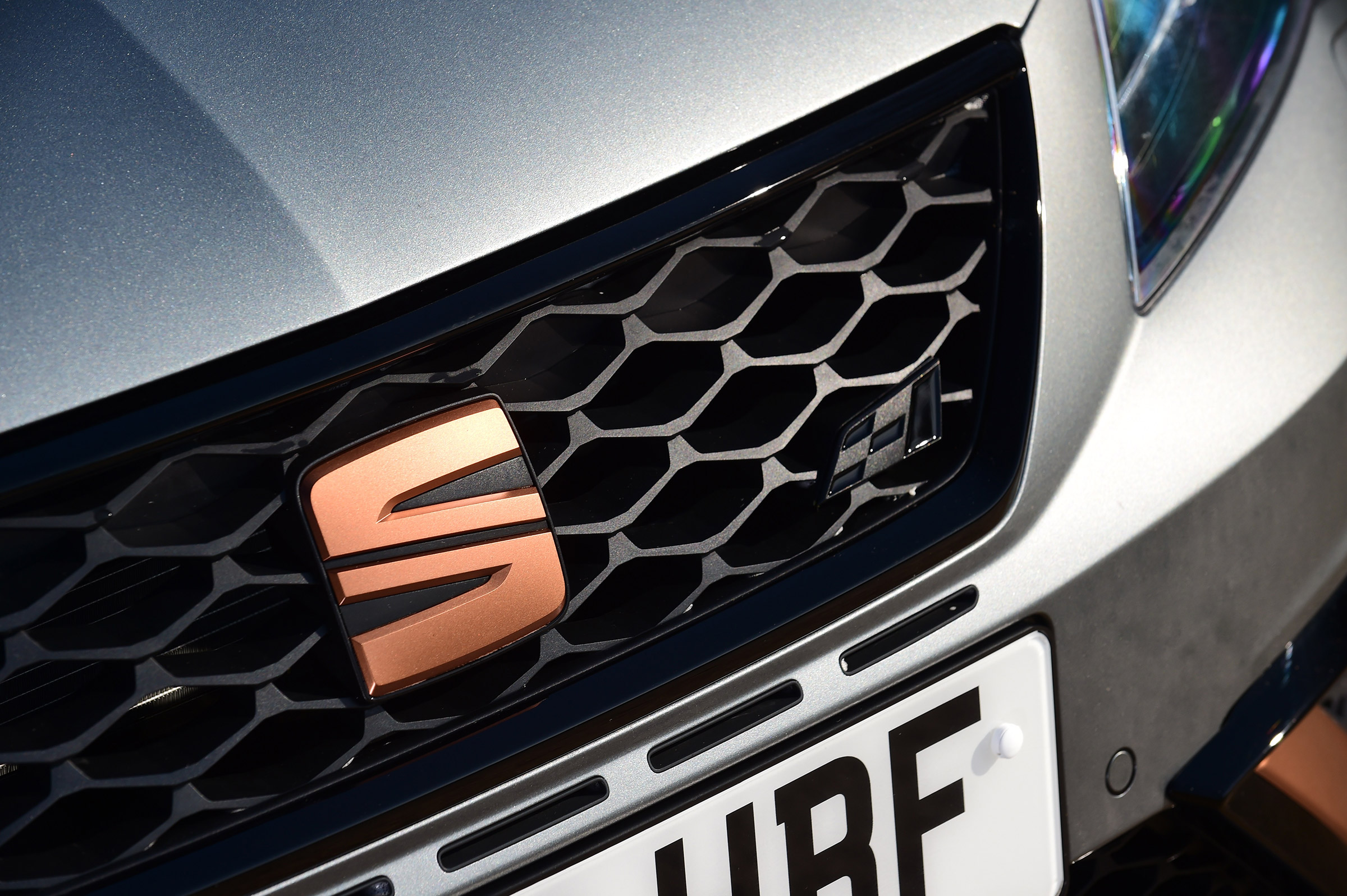 SEAT Leon Cupra R - grille