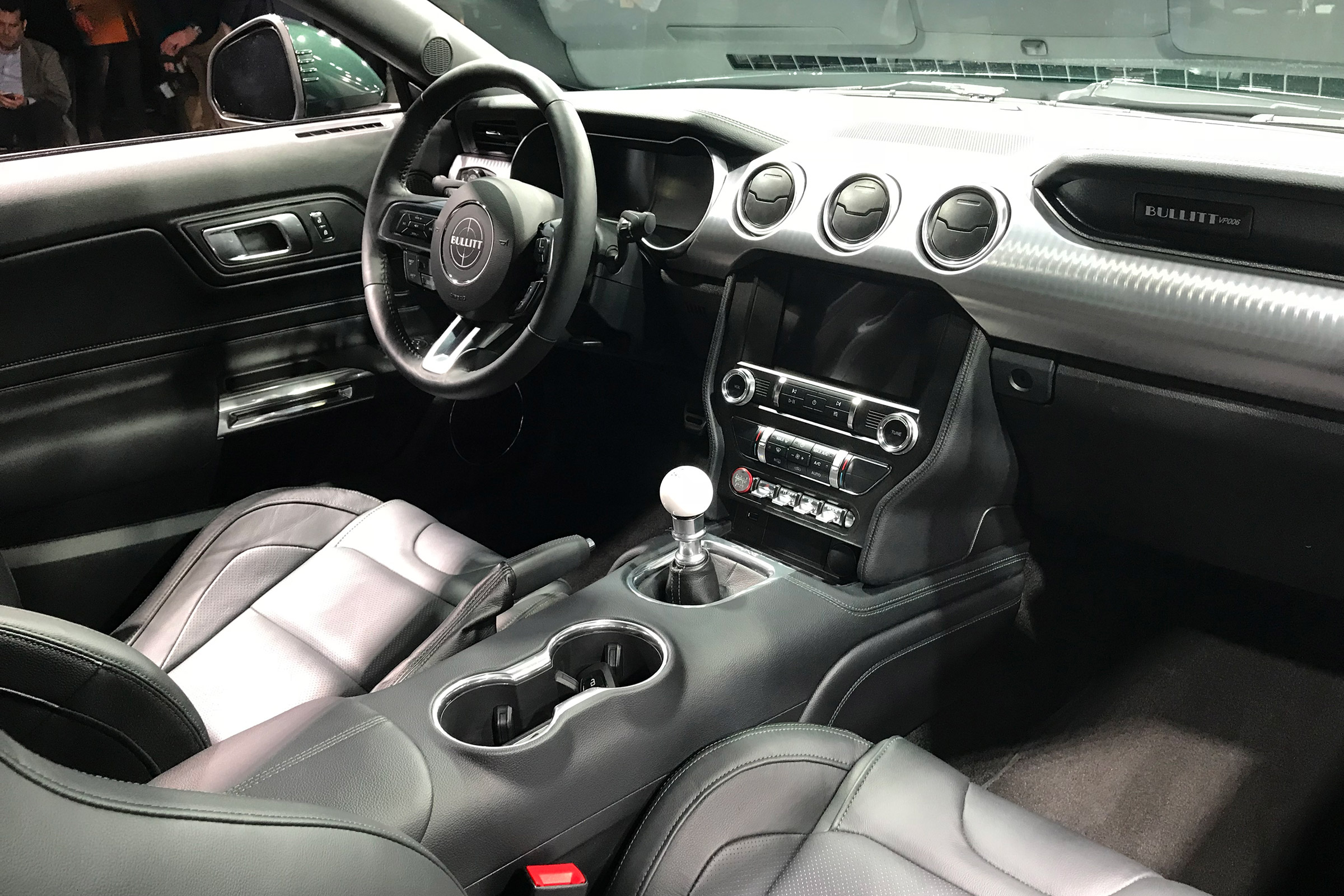 Ford Bullitt Mustang GT - Geneva dash