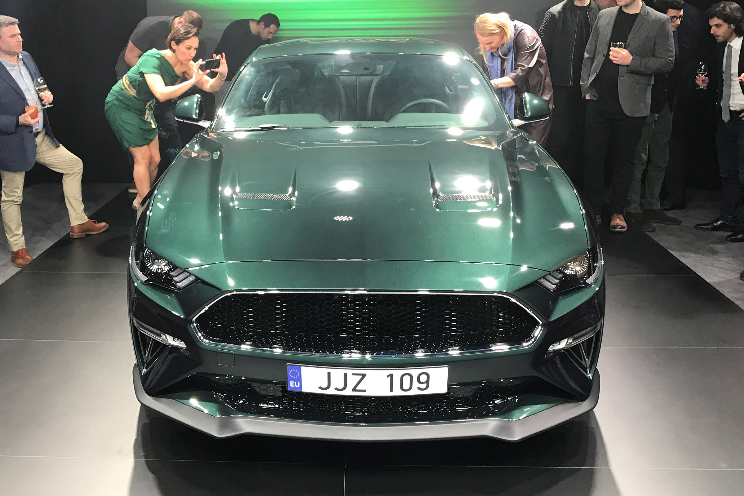 Ford Bullitt Mustang GT - Geneva full front