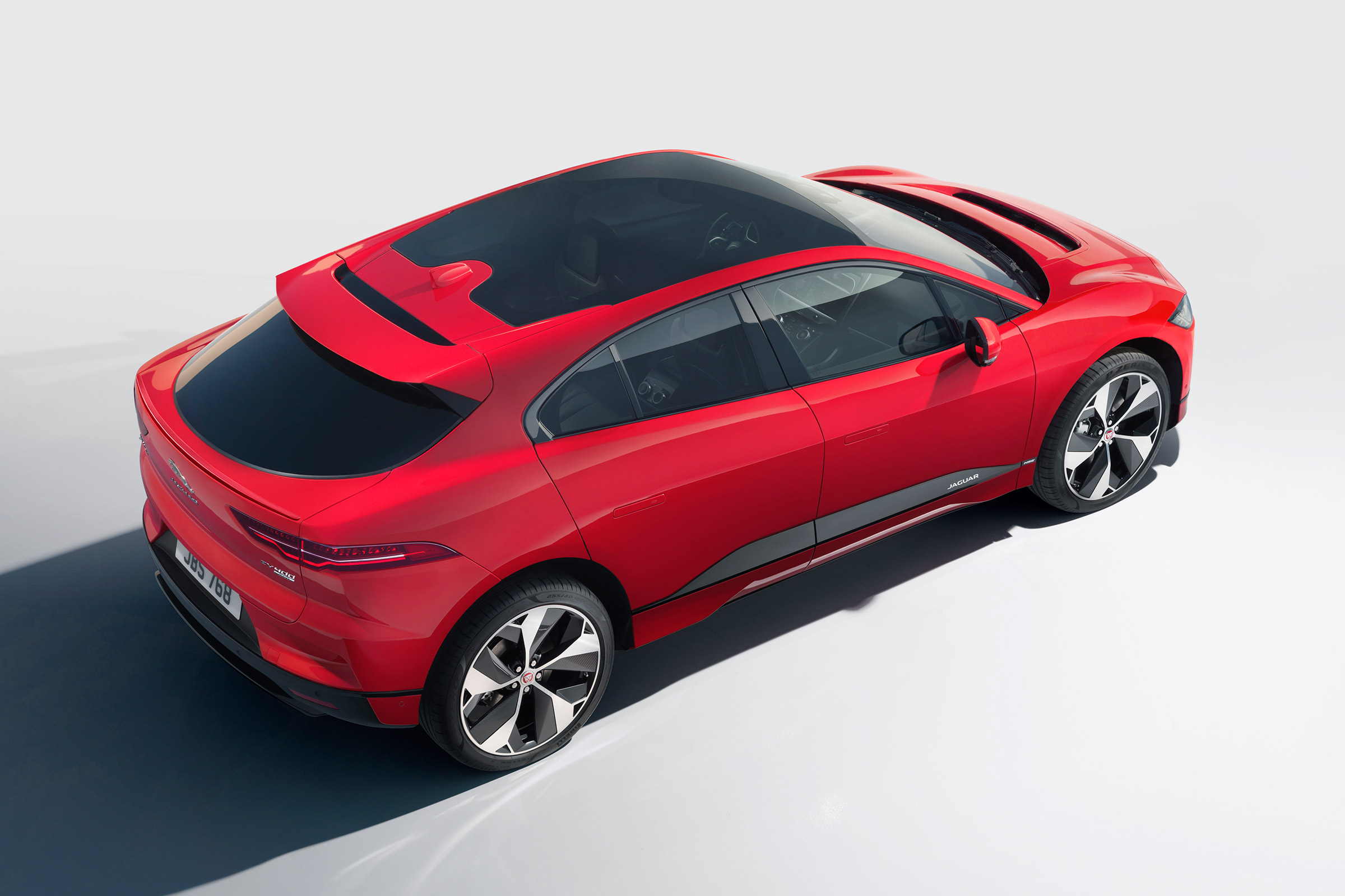 Jaguar I-Pace - rear