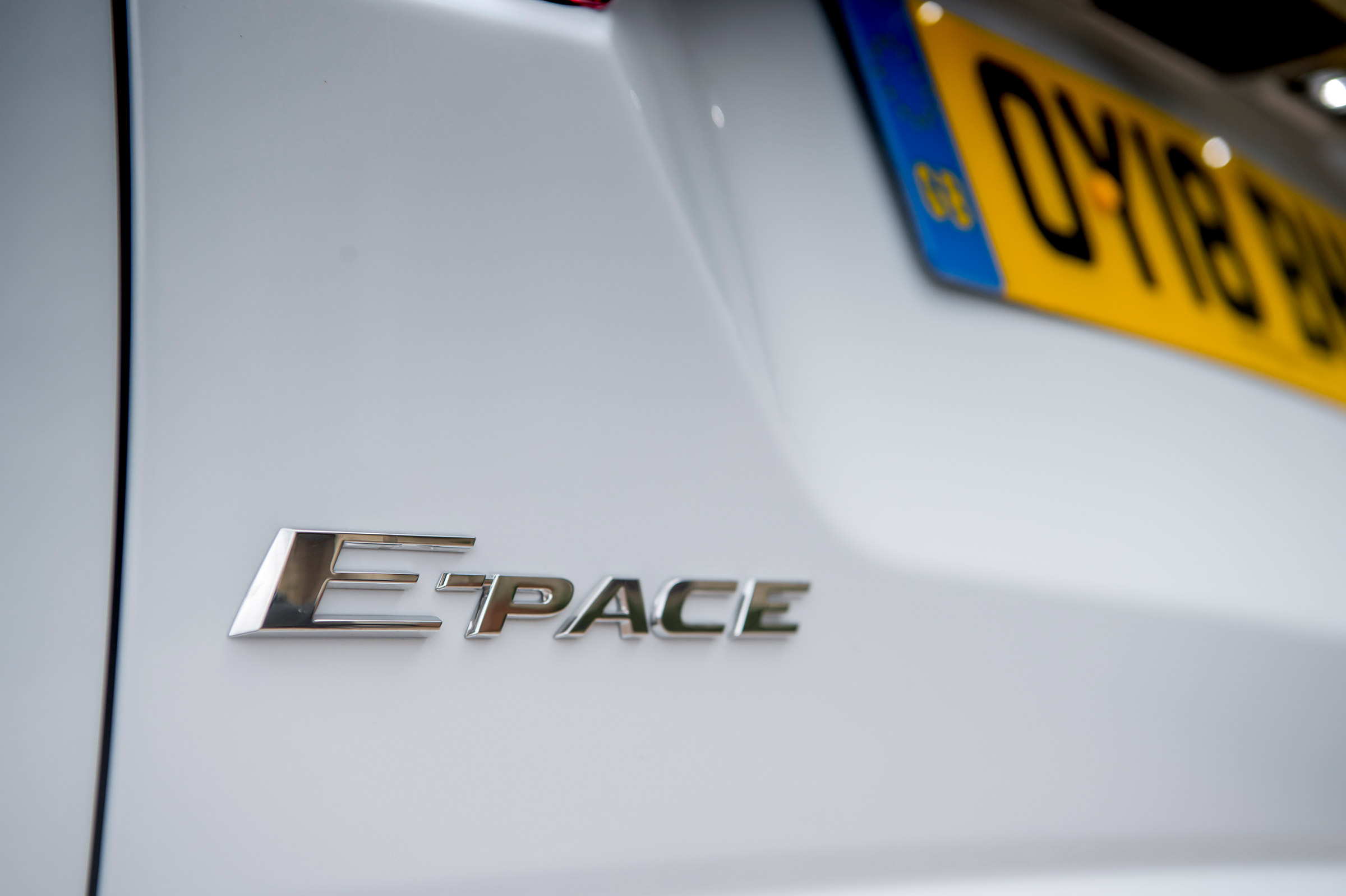 Jaguar E-Pace D150 - E-Pace badge