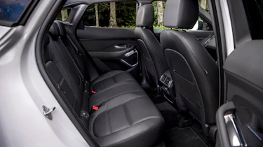 Jaguar E-Pace D150 - rear seats