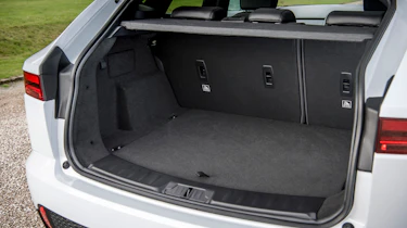 Jaguar E-Pace D150 - boot